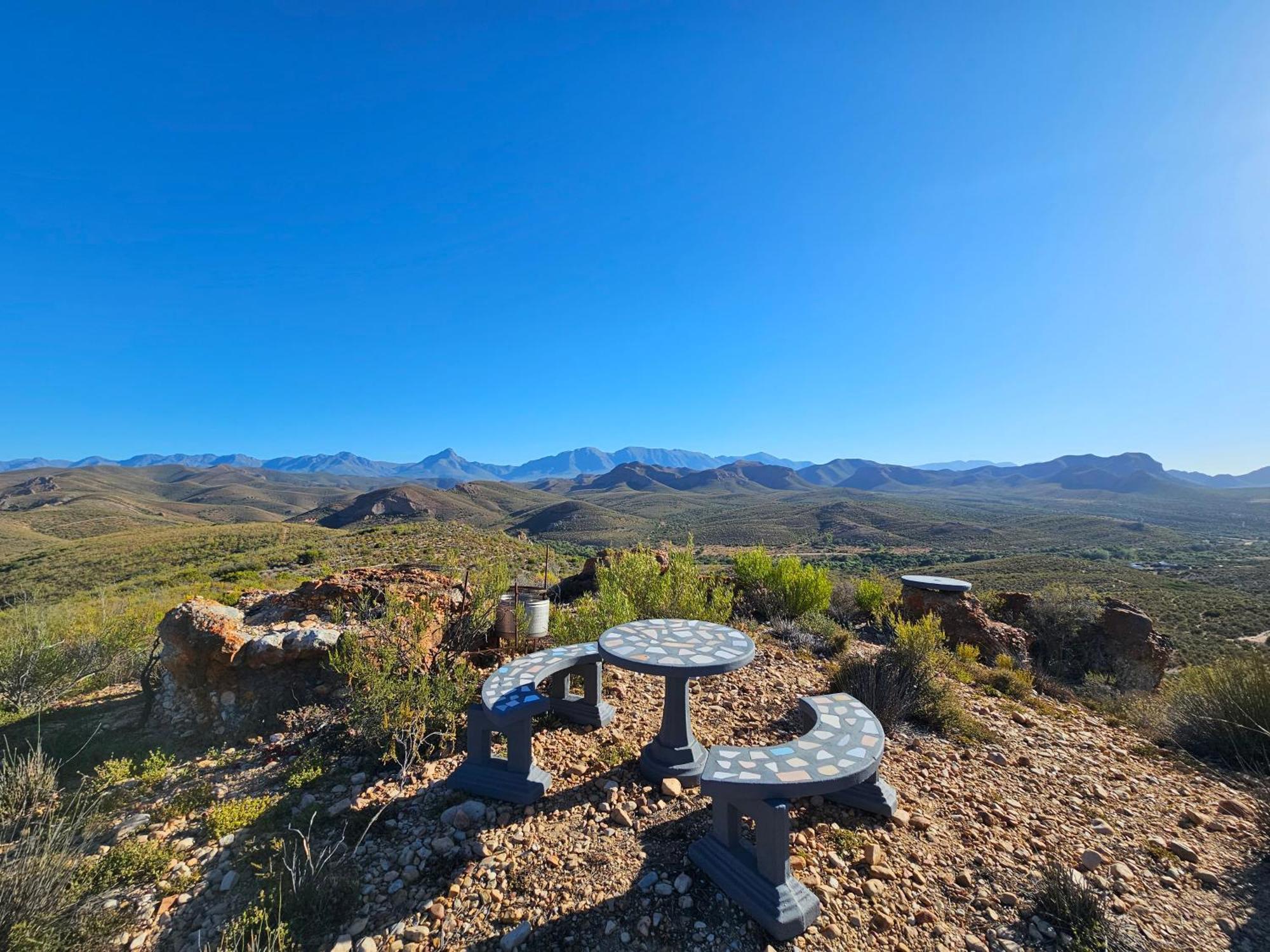 Zwartberg View Mountain Lodge Oudtshoorn Eksteriør billede